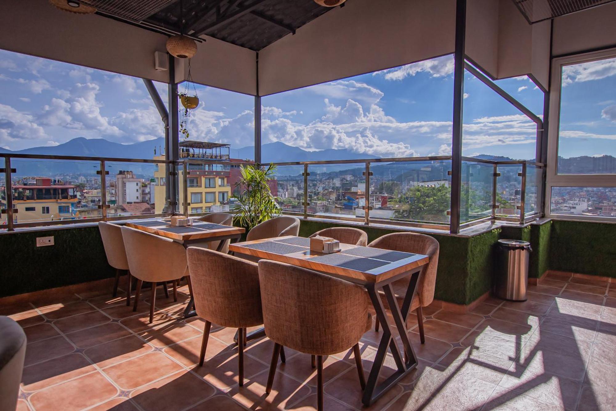 Hotel Vistara Kathmandu Bagian luar foto