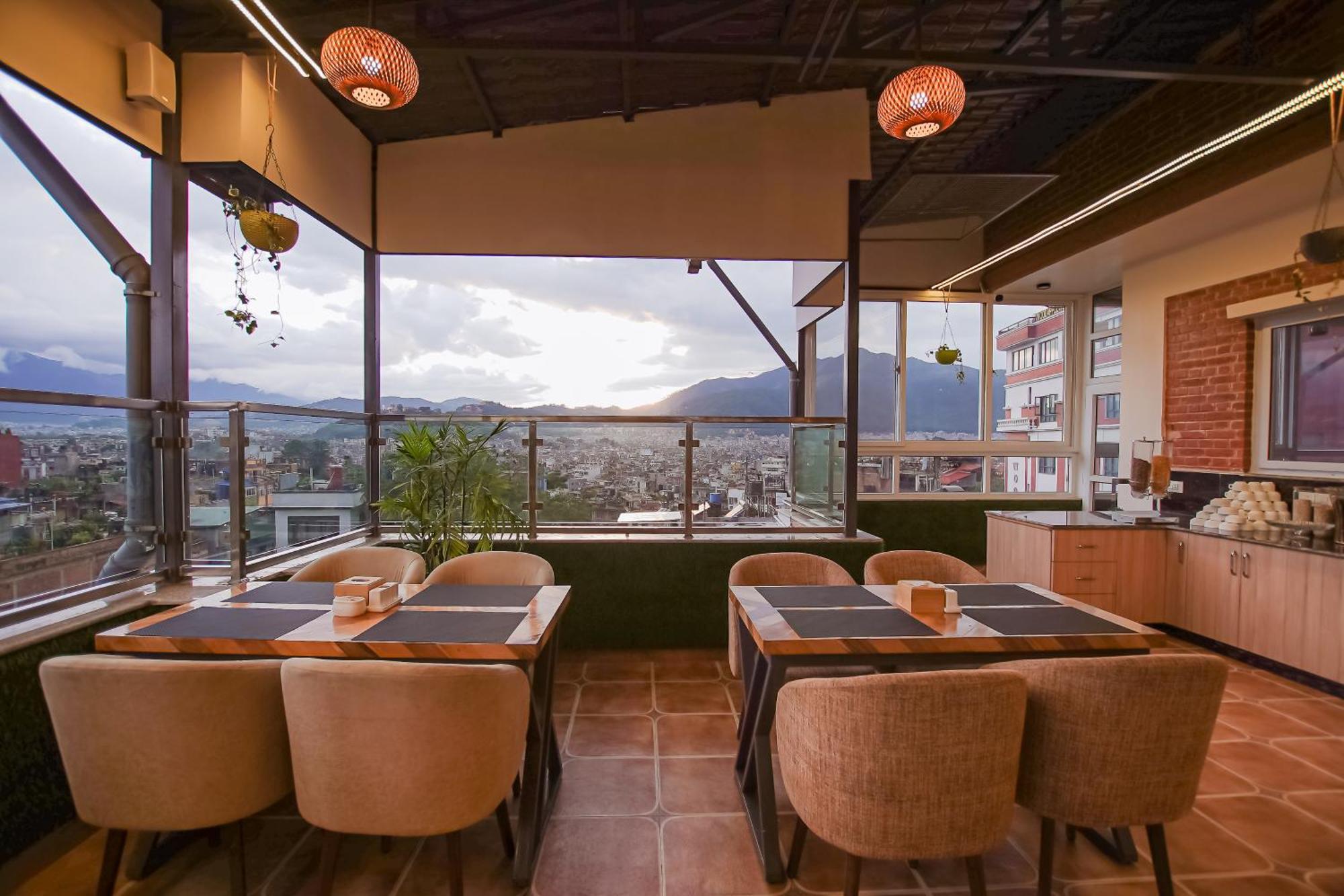 Hotel Vistara Kathmandu Bagian luar foto