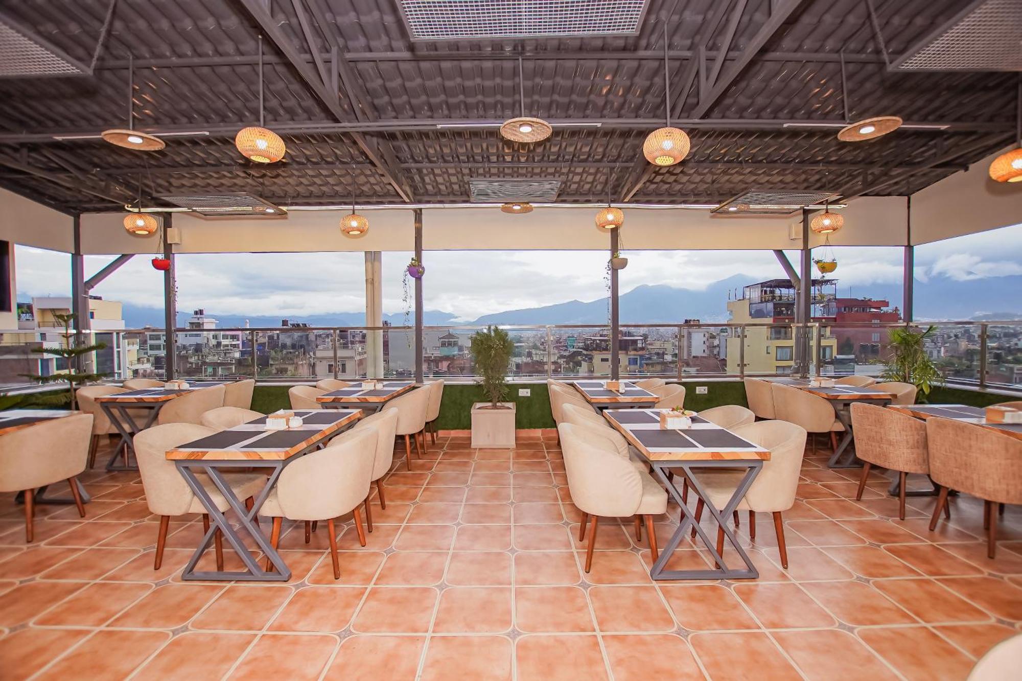 Hotel Vistara Kathmandu Bagian luar foto