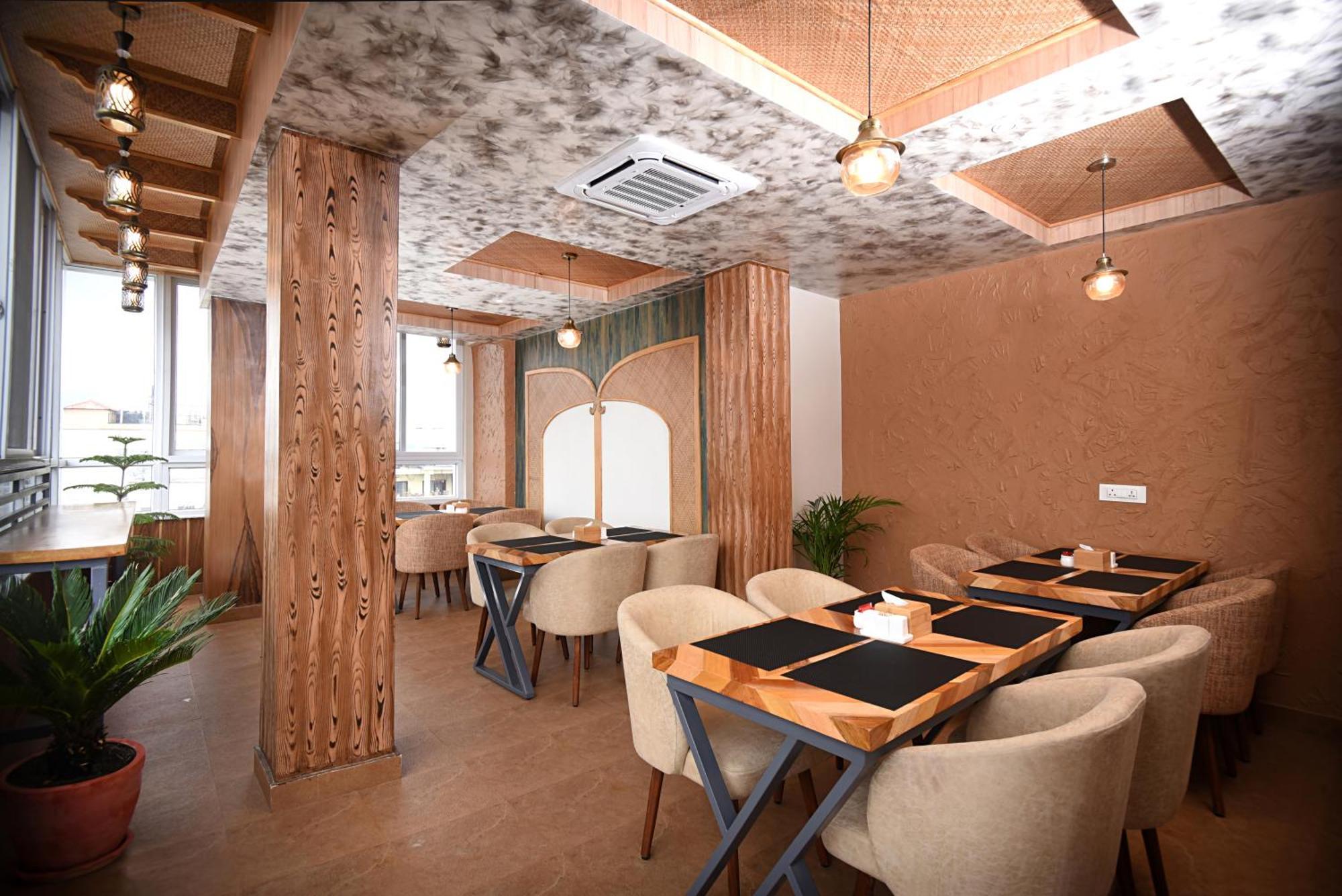 Hotel Vistara Kathmandu Bagian luar foto